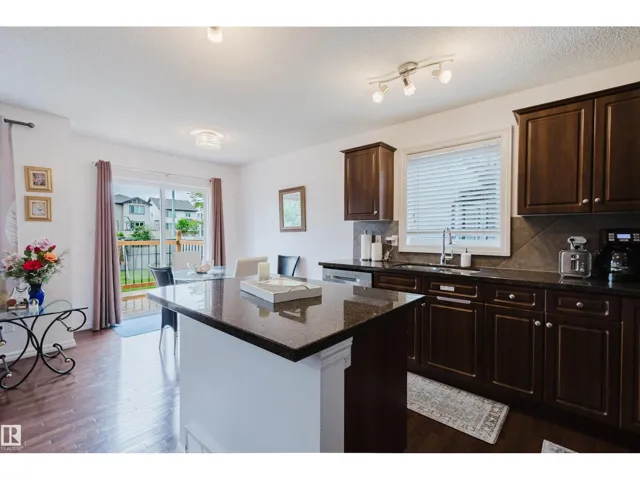 1289 CUNNINGHAM DR SW, Edmonton, Alberta T6W0R7
