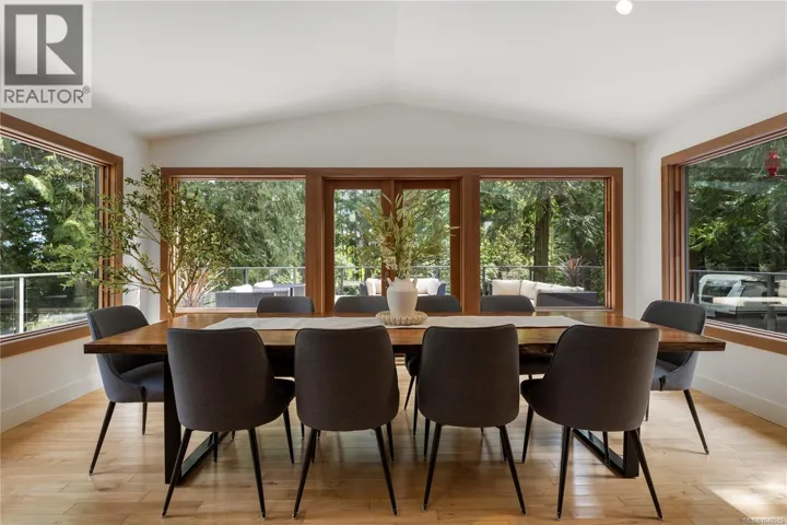 7817 Superior Rd, Lantzville, British Columbia V0R2H0