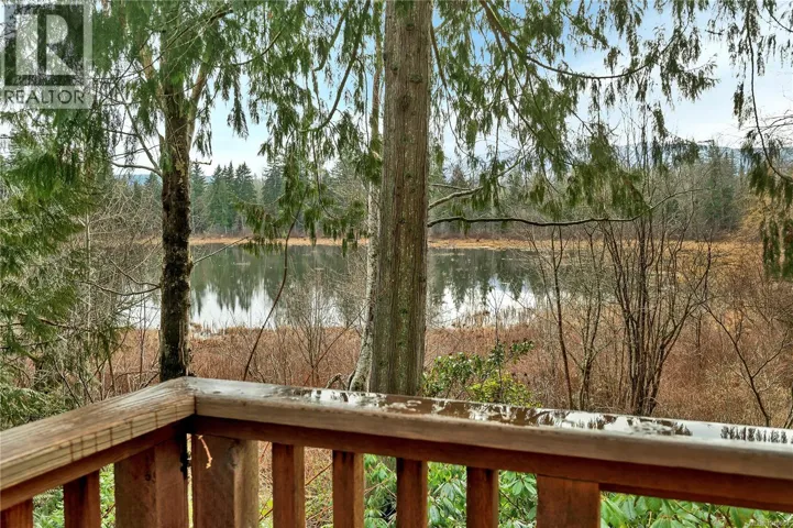 4324 Macaulay Rd, Black Creek, British Columbia V9J1E2