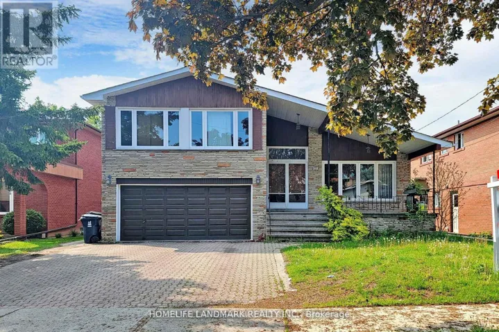 ROOM - 435 CONNAUGHT AVENUE, Toronto (Newtonbrook West), Ontario M2R2M4