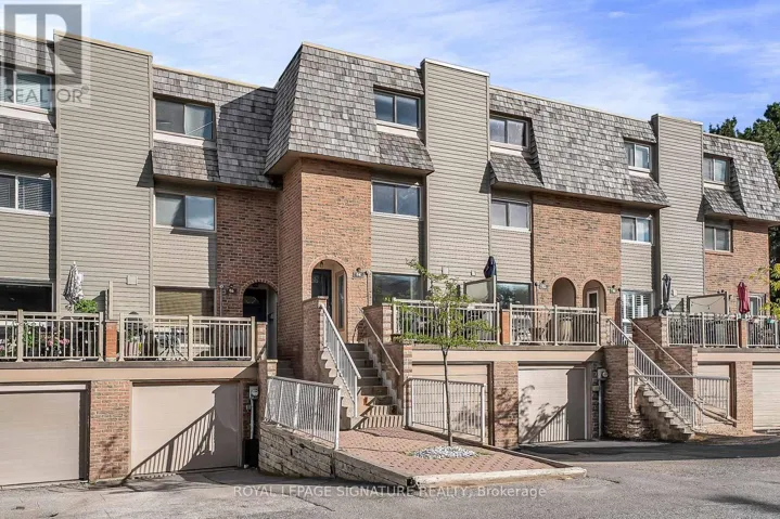 94 DUTCH MYRTLE WAY, Toronto (Banbury-Don Mills), Ontario M3B3K8