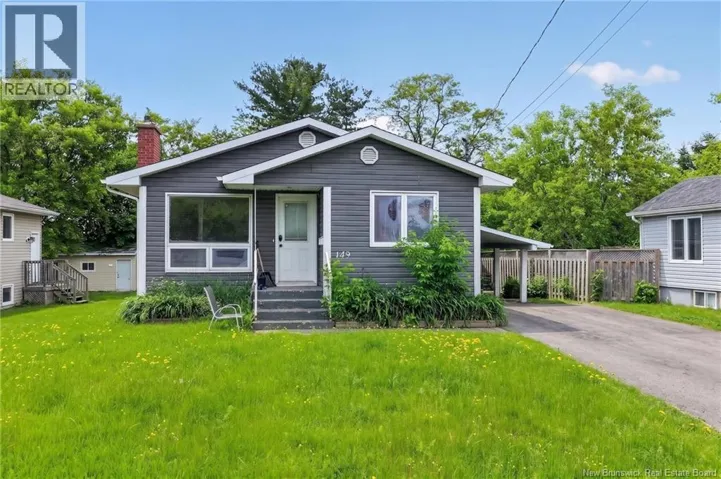 149 Broadway Street, Moncton, New Brunswick E1A3Y3