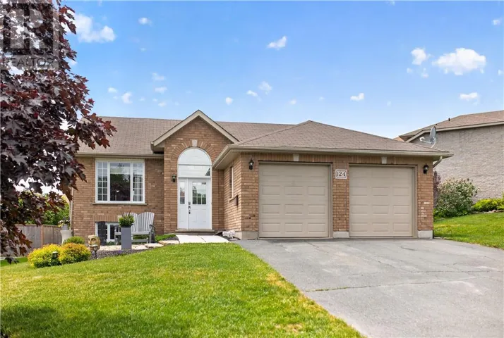 124 Bayside Crescent, Sudbury, Ontario P3B0B9