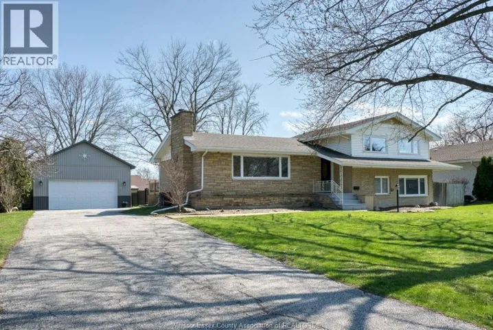 326 CENTRE STREET, Essex, Ontario N8M1R4