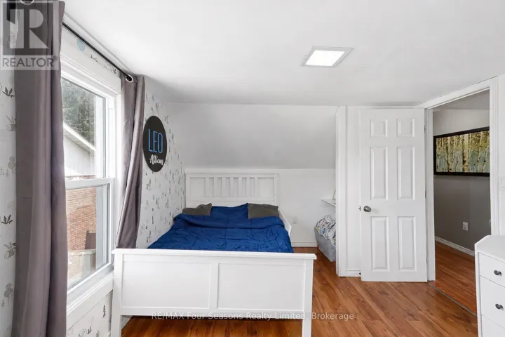 780