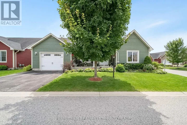 1 BAY MOORINGS BOULEVARD, Penetanguishene, Ontario L9M1E7