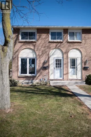 27 TURNER DRIVE Unit# 36, Sarnia, Ontario N7S4R9