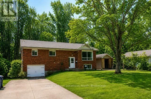 40 RUE VANIER, Tiny, Ontario L9M0J2