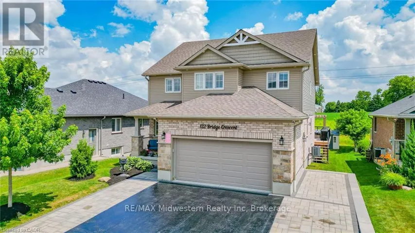 122 BRIDGE CRESCENT, Minto, Ontario N0G2P0
