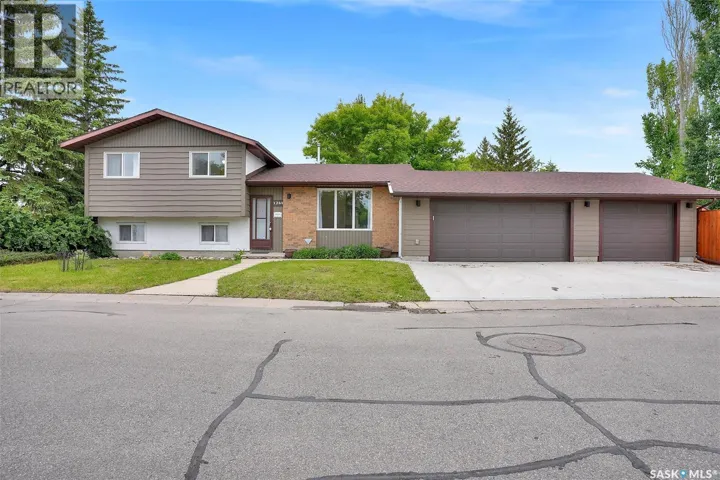 1244 Runciman CRESCENT N, Regina, Saskatchewan S4X3A8