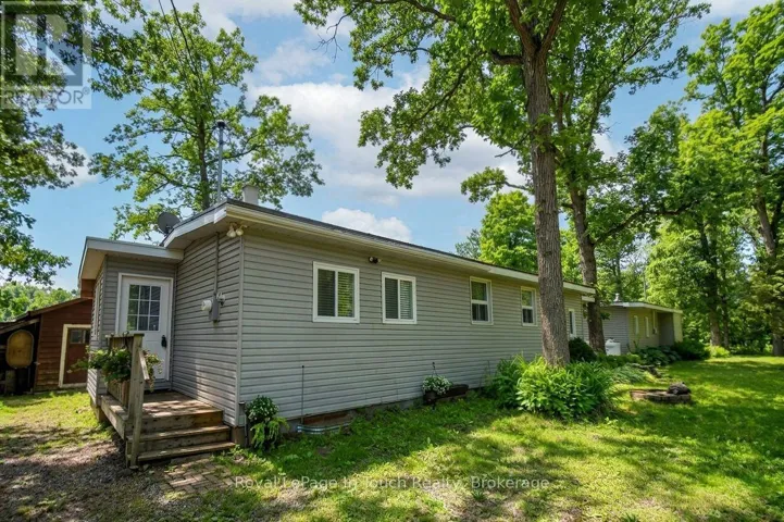 46 LONG POINT ROAD, Tay, Ontario L0K1E0