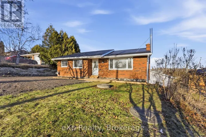 696 WHITES ROAD, Quinte West (Sidney Ward), Ontario K8V5P8