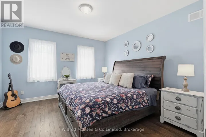 780