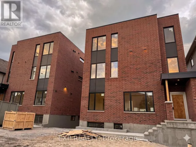 1301 DORCHESTER AVENUE, Ottawa, Ontario K1Z8E8