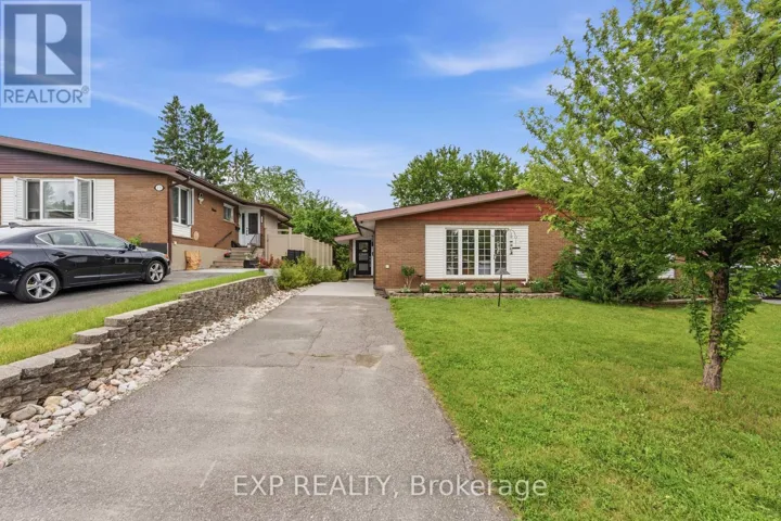 15 NEWBURY AVENUE, Ottawa, Ontario K2E6K7