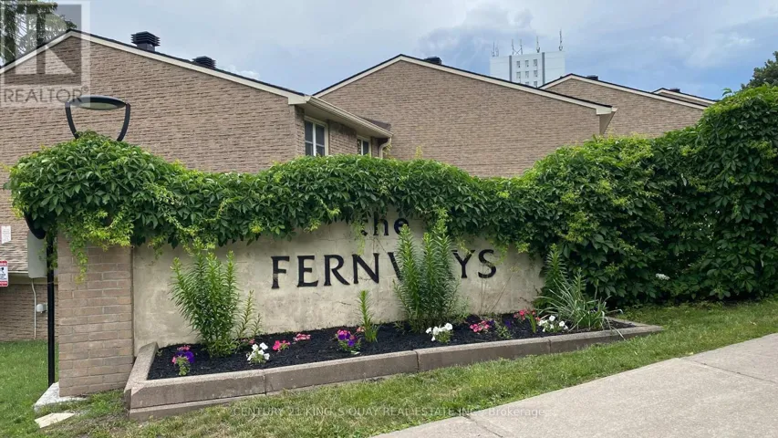 10 SAND FERN WAY E, Toronto (Don Valley Village), Ontario M2J4N8