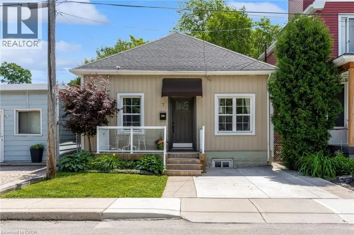 7 RICHMOND Street, Hamilton, Ontario L8P4J3