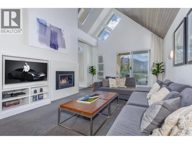 204 4865 PAINTED CLIFF ROAD, Whistler, British Columbia V0N1B4