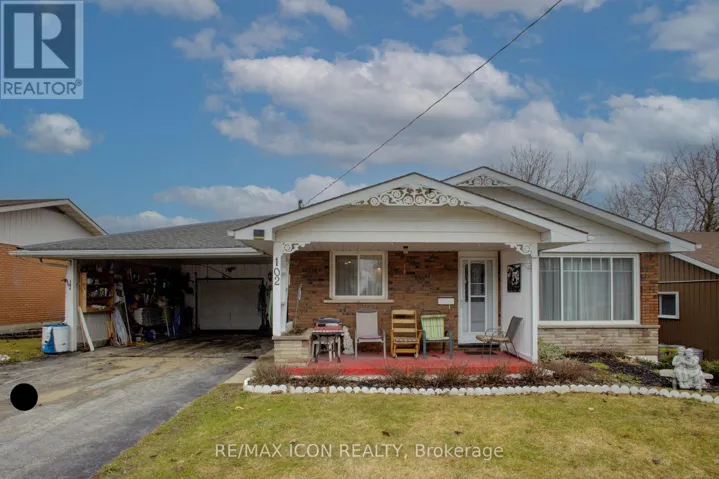 102 BYELAND DRIVE, Wellington North (Mount Forest), Ontario N0G2L2