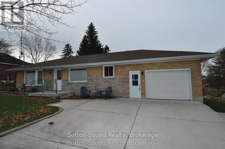 10 BROWNLEE STREET S, South Bruce, Ontario N0G2S0