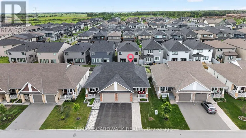 224 MAYGRASS WAY, Ottawa, Ontario K2S2K6