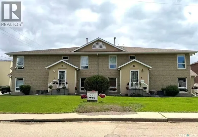 H 279 Hochelaga STREET E, Moose Jaw, Saskatchewan S6H0N9