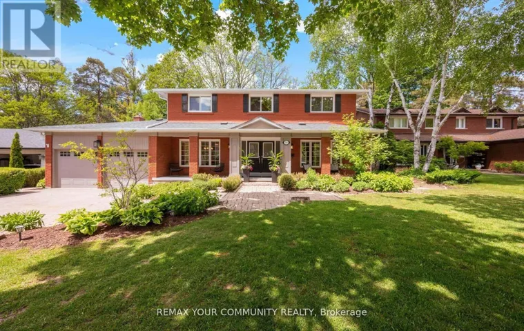 24 HAWTHORNE LANE, Aurora (Aurora Village), Ontario L4G3K6
