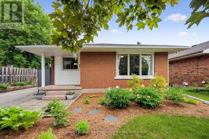 179 SEKURA STREET, Cambridge, Ontario N1R3R2