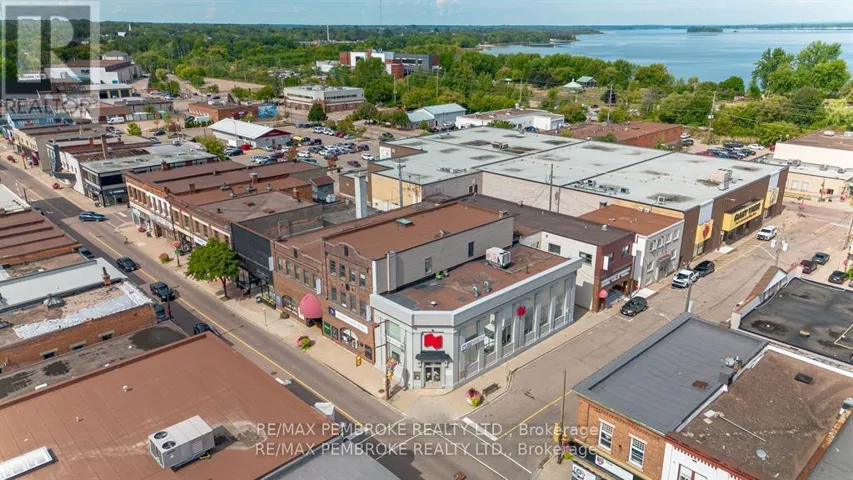 131 PEMBROKE STREET W, Pembroke, Ontario K8A5M7