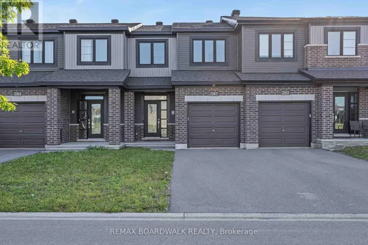 2063 CALTRA CRESCENT, Ottawa, Ontario K2V6V4
