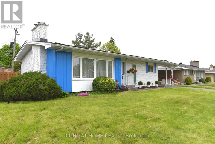 989 GOREN AVENUE, Ottawa, Ontario K1G2T8