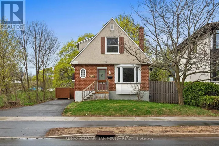 378 BYRON AVENUE, Ottawa, Ontario K1Z6Z2