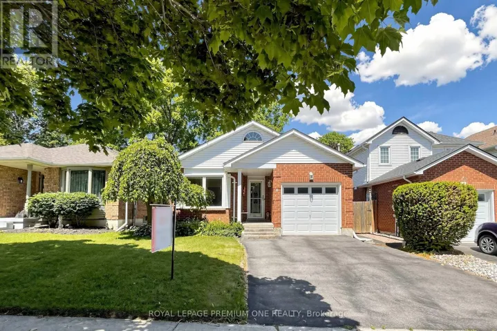 4 PROUT DRIVE, Clarington (Bowmanville), Ontario L1C4A4
