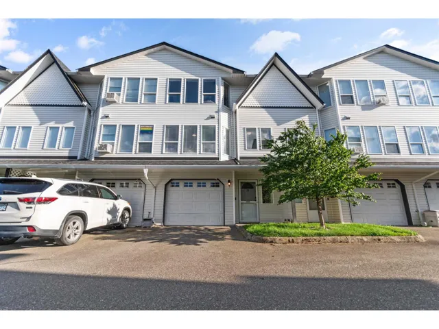 27 45286 WATSON ROAD, Garrison Crossing, Chilliwack, British Columbia V2R3J4