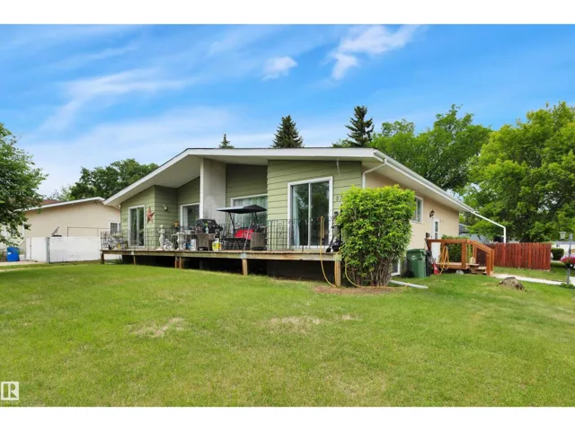 5102/5104 57 AV, Leduc, Alberta T9E5S3