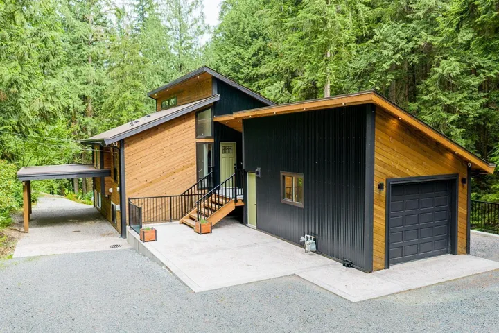 30613 KEYSTONE AVENUE, Mission, British Columbia V4S1G5