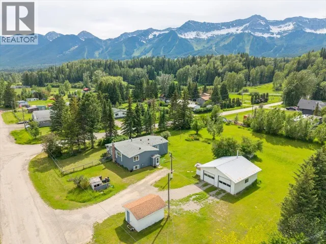 3715 Vanlerberg Road, Fernie, British Columbia V0B1M1