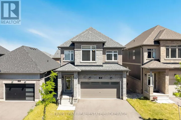 10 BARNYARD TRAIL, Barrie, Ontario L9J0Y1