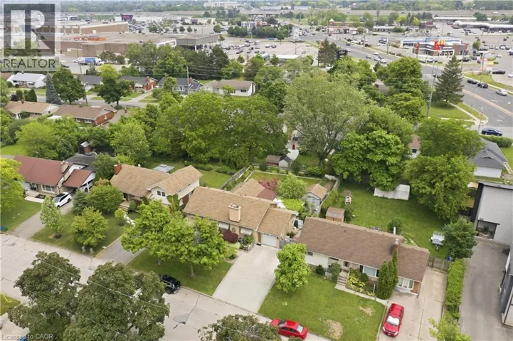 147 VILLAGE Road, St. Catharines, Ontario L2T3C4