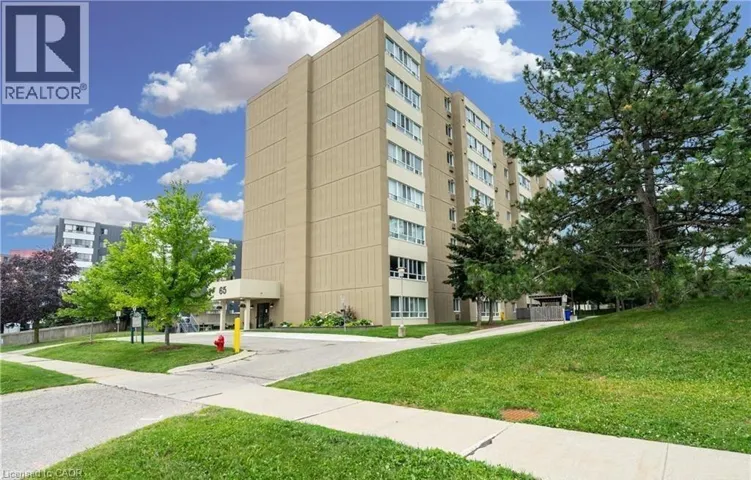 65 HIGHLAND Crescent Unit# 804, Kitchener, Ontario N2M5M8