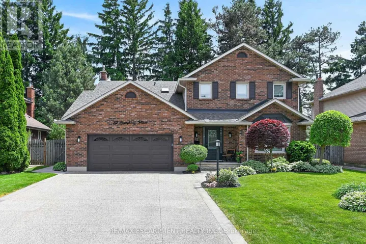 32 SYMPHONY PLACE, Hamilton (Ancaster), Ontario L9G4V6