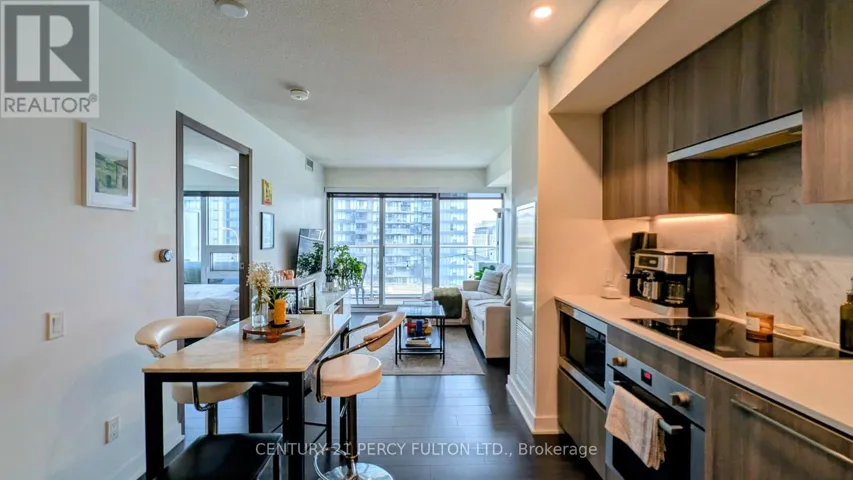 808 - 17 BATHURST STREET, Toronto (Waterfront Communities), Ontario M5V0N1