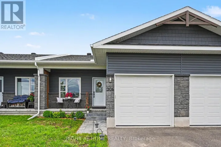 306 FORESTVIEW CRESCENT, Renfrew, Ontario K7V0C4