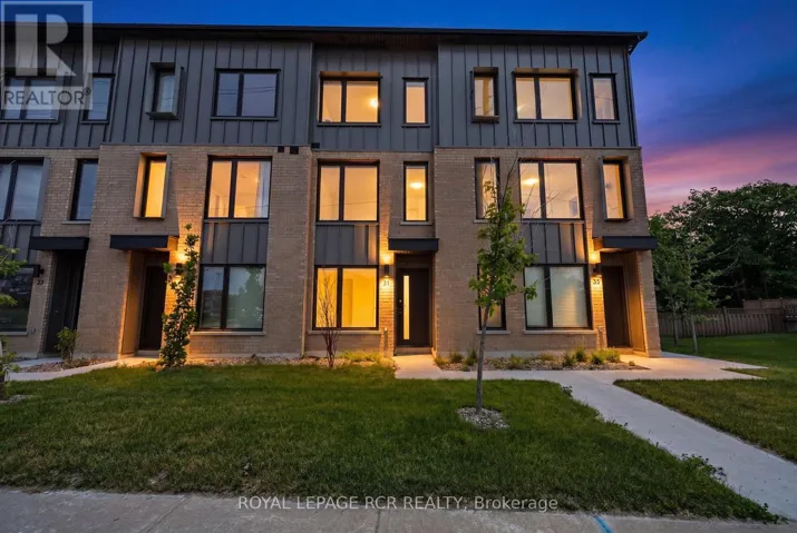 31 RAINWATER LANE, Barrie (Holly), Ontario L4N9J6