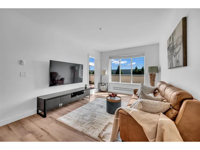 B209 20487 65 AVENUE, Langley, British Columbia V2Y3K6