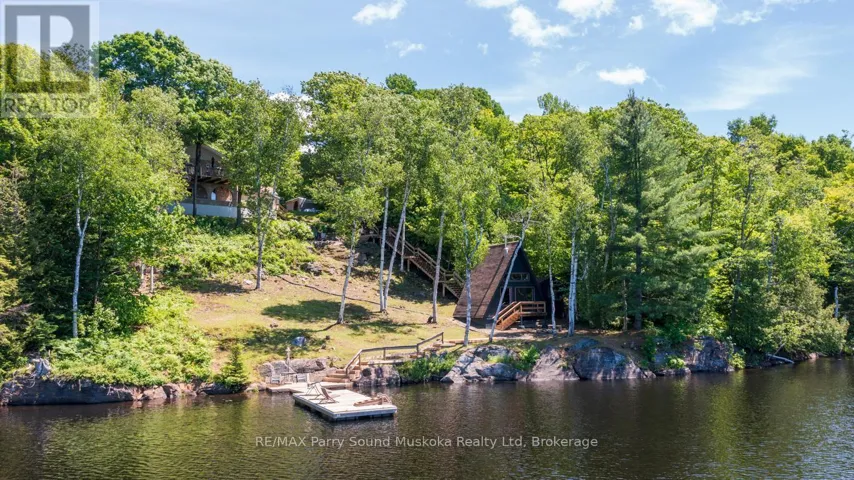 40 BEAVER TRAIL, McDougall, Ontario P2A2W7