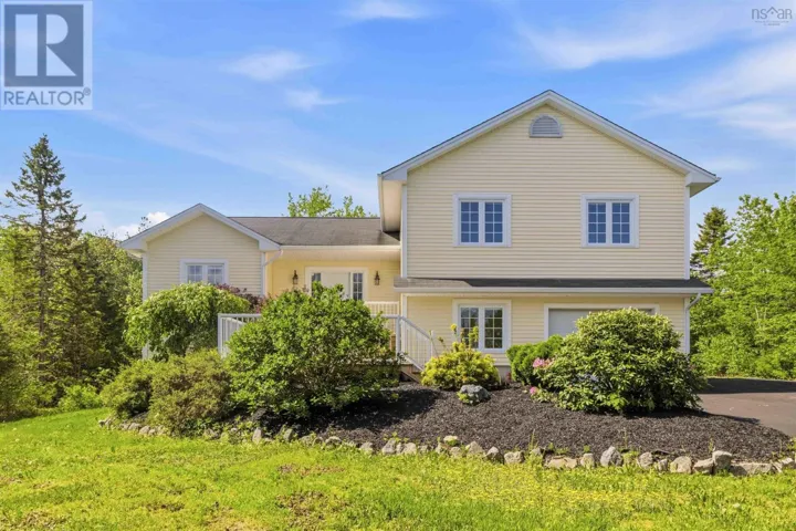 155 Grinstead Lane, Stillwater Lake, Nova Scotia B3Z1P1
