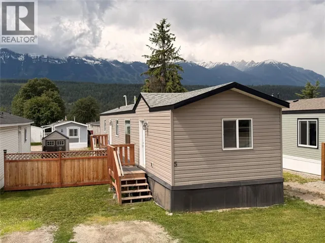 1117 10TH Avenue Unit# 5, Golden, British Columbia V0A1H2