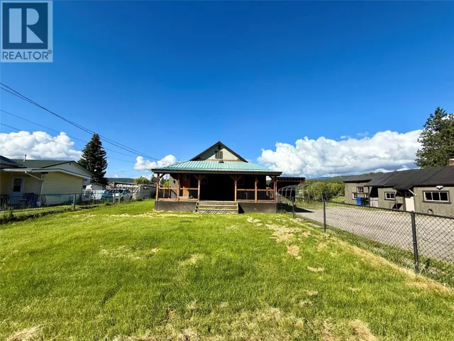 709 4th Street NW, Cranbrook, British Columbia V1C4A3