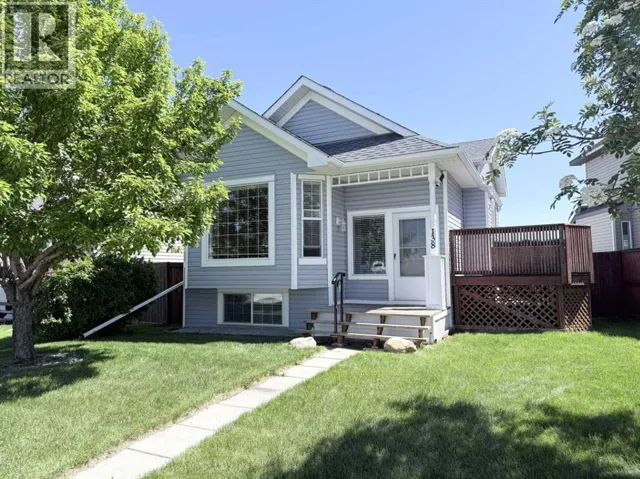 138 Bridleridge Way SW, Calgary, Alberta T2Y4K8